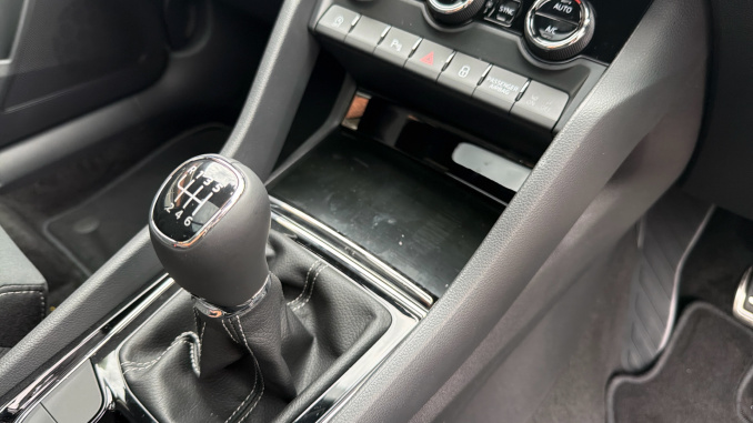 Skoda Karoq 1.5 TSI Sportline Edition 5dr Petrol Estate - Image 56